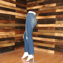 Load image into Gallery viewer, Flared Crop Jeans